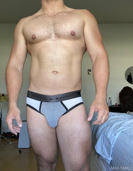 エボニートップオンリーファン ヌード 写真