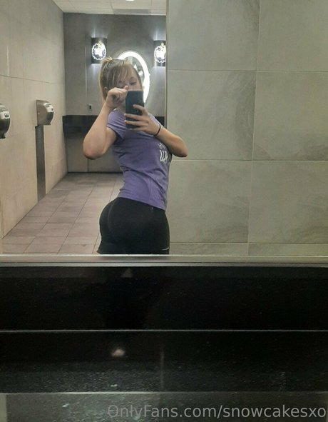 snowcakesxo ヌードモデル 写真