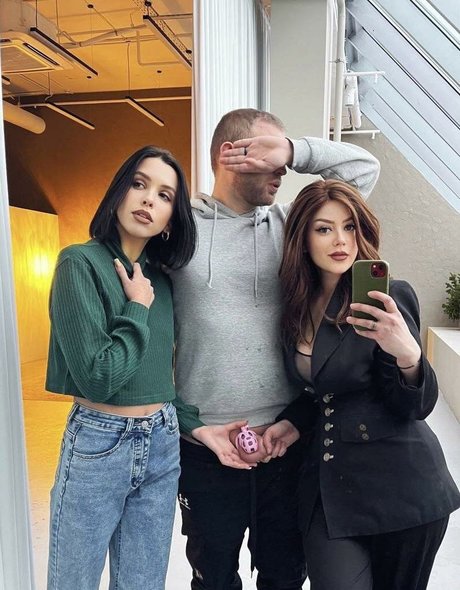 Liza briza ポルノ女優 画像