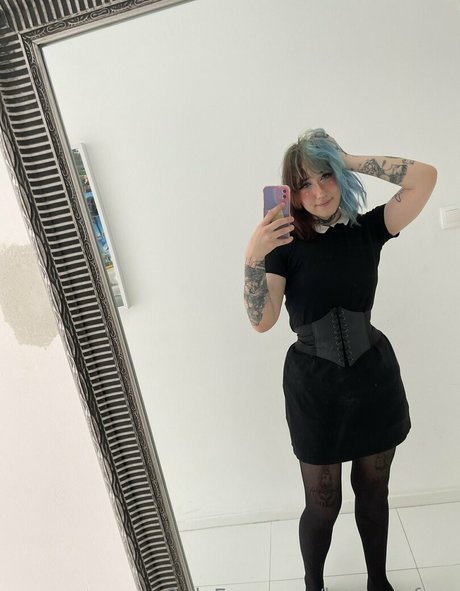 かわいいブロンドのオンリーファンズ 美しいxxx 写真