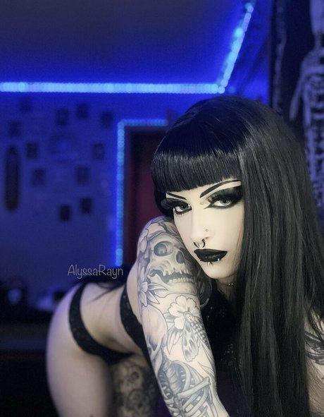 Alyssa Rayn ポルノスター 素敵 画像