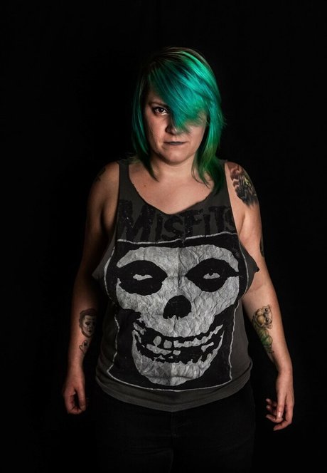 risenfeinics アダルト女優 写真