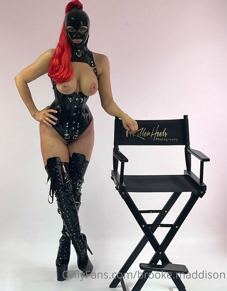 maddisontriplem ポルノスター 高品質 写真