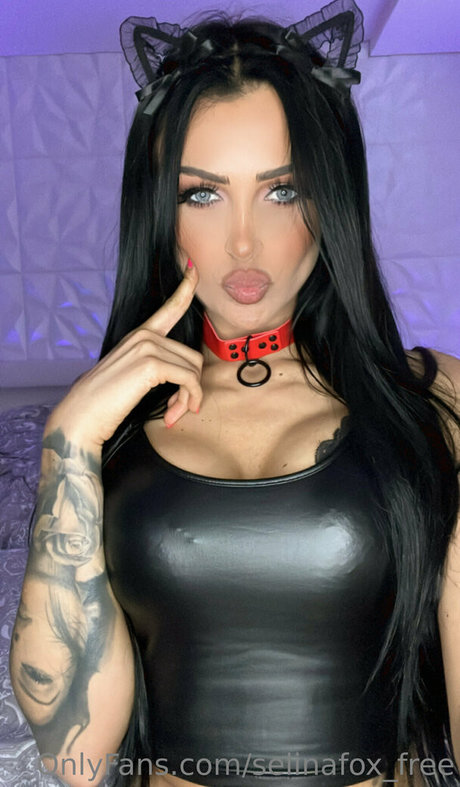 selinafox free ポルノスター 画像