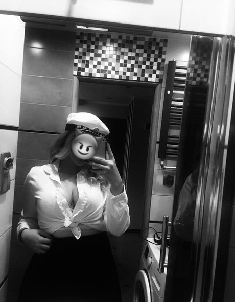 アナルオーガズム オンリーファンズ ホットセックス 写真