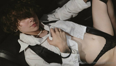 seriouslyzippy 無料モデル 写真