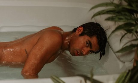 チェコのティーンズオンリーファンズ えろた 写真