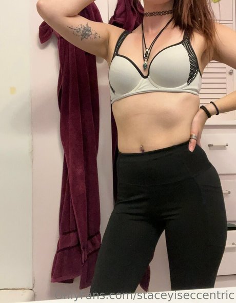 staceyiseccentric HDモデル 写真