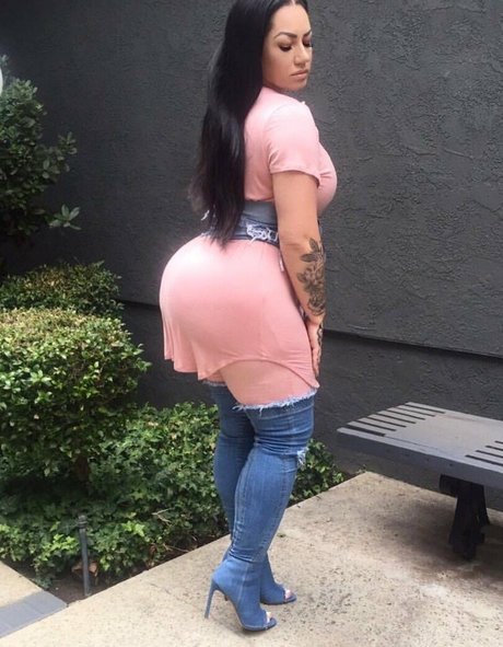 Elke Life 可愛いモデル 画像