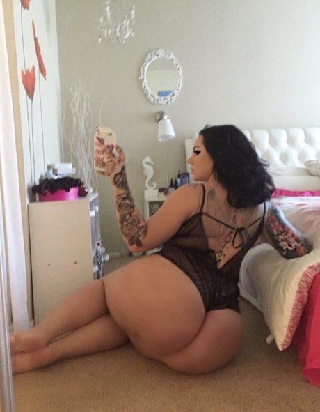 Elke Life ヌード女優 写真