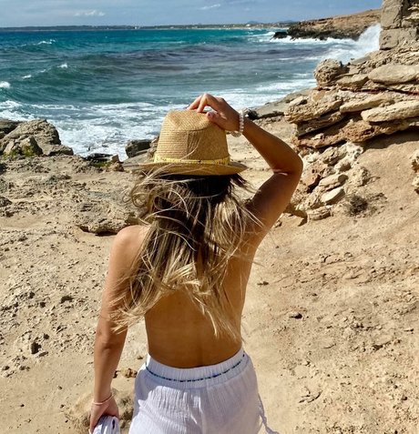 Lia Noya 無料スター 画像