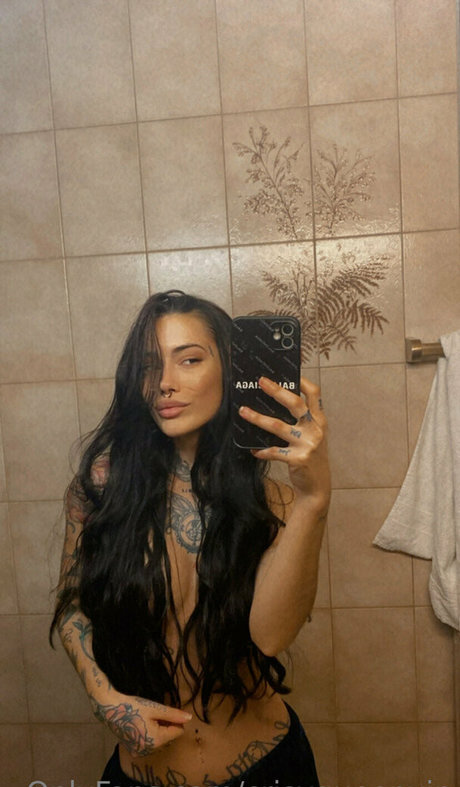 crisvqueen 可愛い女優 アーカイブ