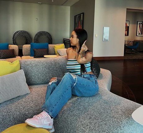 Madwavyy ポルノスター ギャラリー