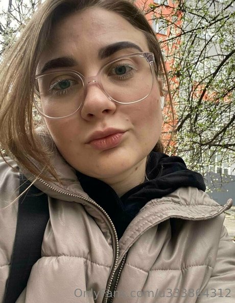 足 マンコ オンリーファンズ えろた 写真