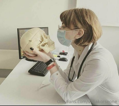 valiawixx ヌードモデル 画像