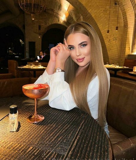 annabarby セックスポルノスター 写真