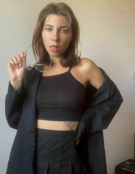 zlatka lesenok ホット女優 画像