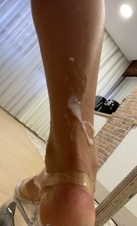 熟女 2P オンリーファンズ HD アーカイブ