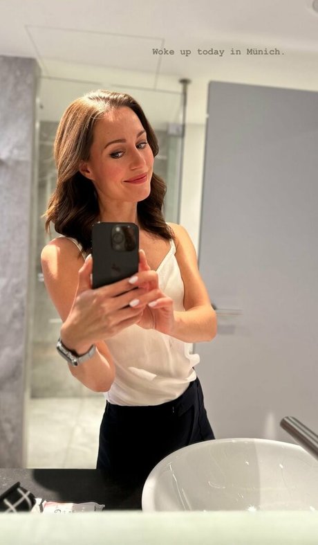 Politicians Female 完璧な女優 写真