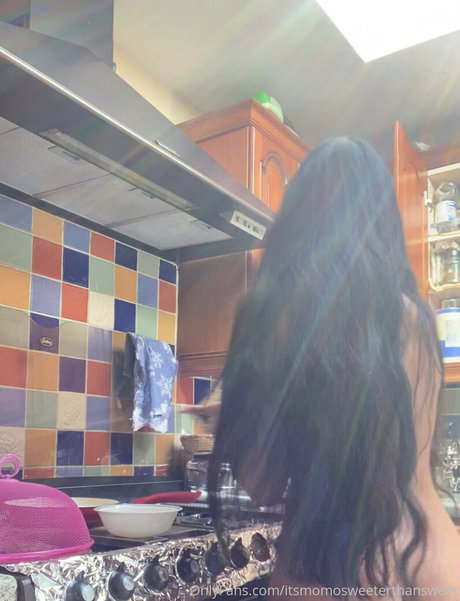 itsmomosweeterthansweet トップポルノスター 写真