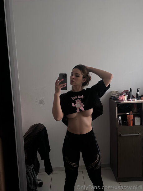 xsassy girll 可愛いモデル 写真