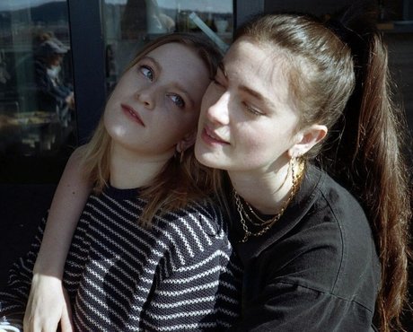 Millie Brady セクシーなスター 画像