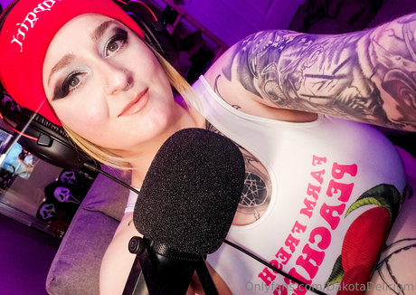 avidscreamer 完璧な女優 画像