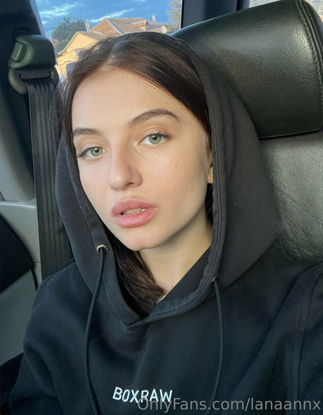 lanaannx エロティックなモデル 画像