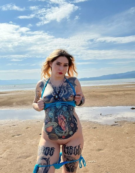 aurorawestx ヌードモデル 写真