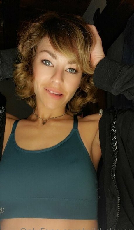 wild clover ポルノスター ホット 写真