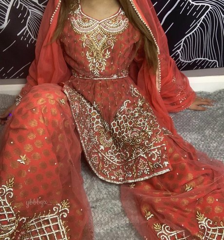 曲線美のランジェリーオンリーファンズ 美しい裸 ギャラリー