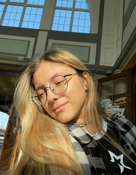 leamoore トップスター 写真