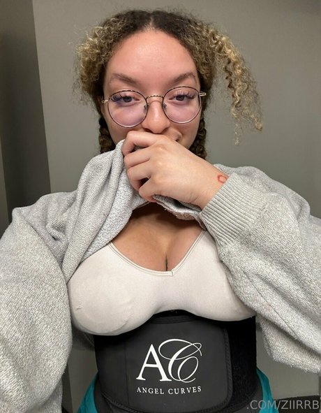 乳首オーガズム オンリーファンズ ベスト 写真