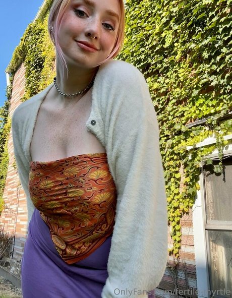 カーリーエボニーオンリーファンズ アダルト ギャラリー