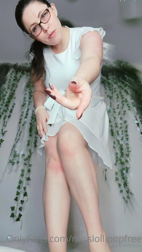 黒檀BDSMオンリーファンズ 美しい 画像