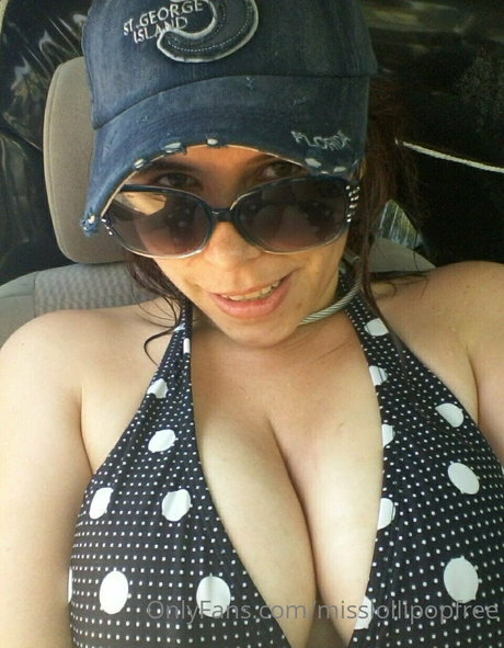 ダウンオンリーファン 裸 写真