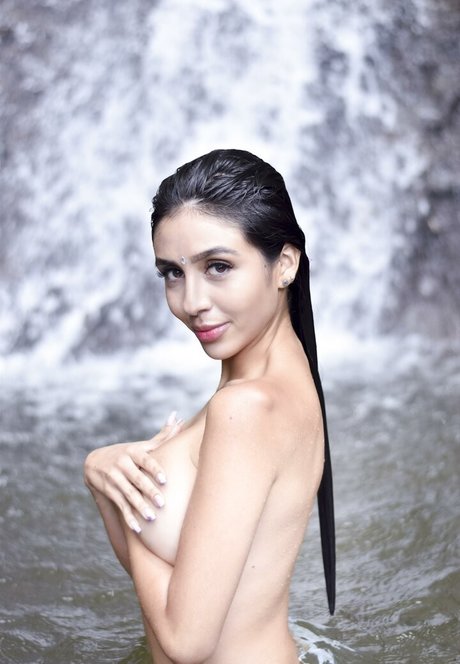 かわいいアナルオンリーファンズ 無料xxx 画像