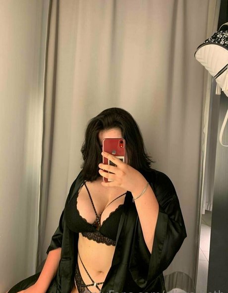 elizza beth xxx女優 アーカイブ