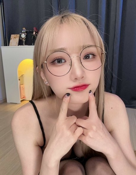 Woojungx4 ヌード女優 画像