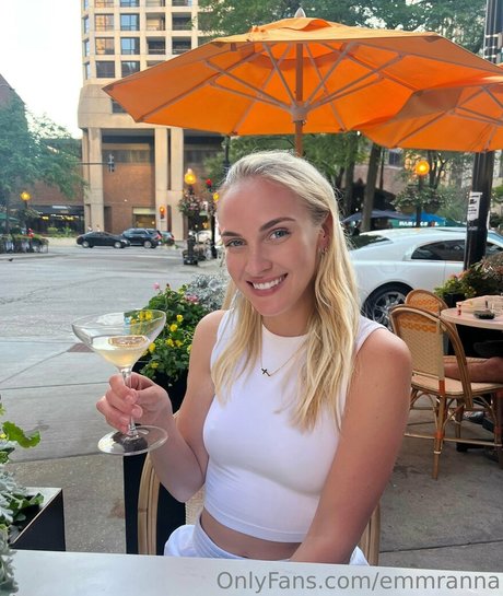 emmranna 独占ポルノスター 写真