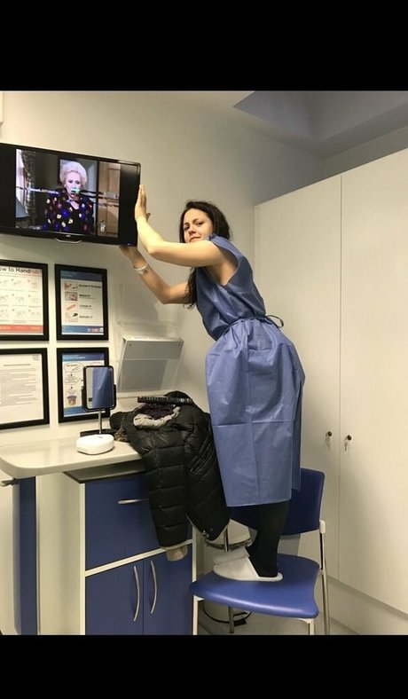 足の動画 オンリーファンズ ヌード 画像