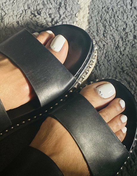 vee feet ポルノモデル 写真