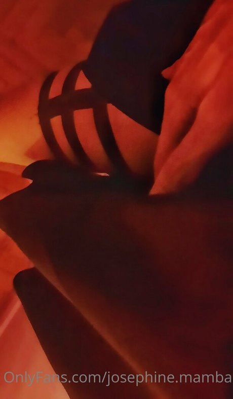 phinemamba ホットなポルノスター 写真