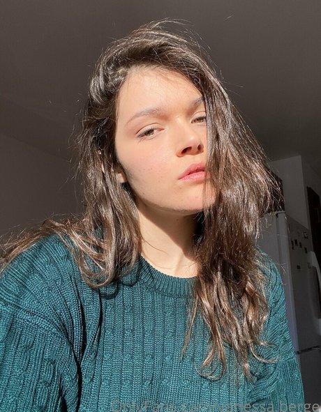 キティ・ウェット・オンリーファンズ 無料 写真