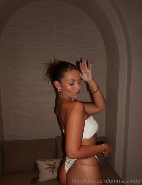 Emma Avery 独占ポルノスター 画像