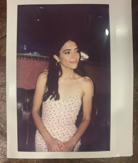 Alyssa Limperis ヌードスター 写真