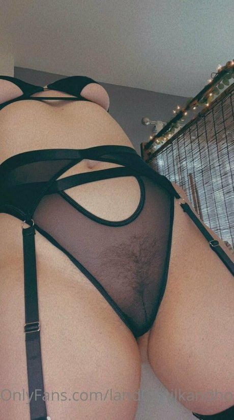 handmadecrybaby ポルノスター 美しい 画像