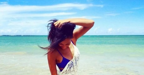 Kylie Bunbury HDモデル 写真