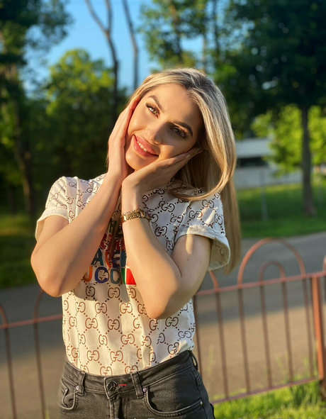 elie fairy かわいいポルノスター 写真