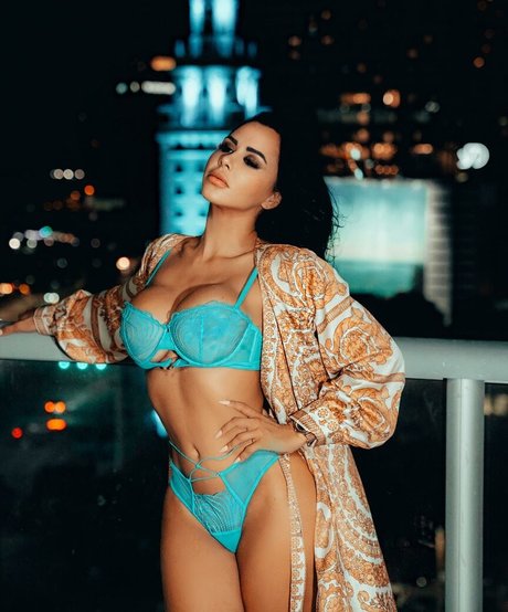 スキニーモデルオンリーファンズ 無料ポルノ アーカイブ